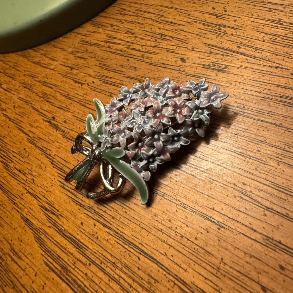 Vintage Floral Brooch